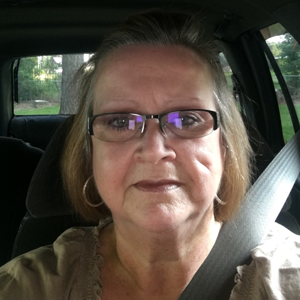 Meet your Posher, Angie